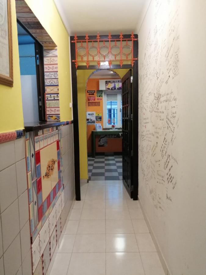 Lagos Central Hostel Ngoại thất bức ảnh