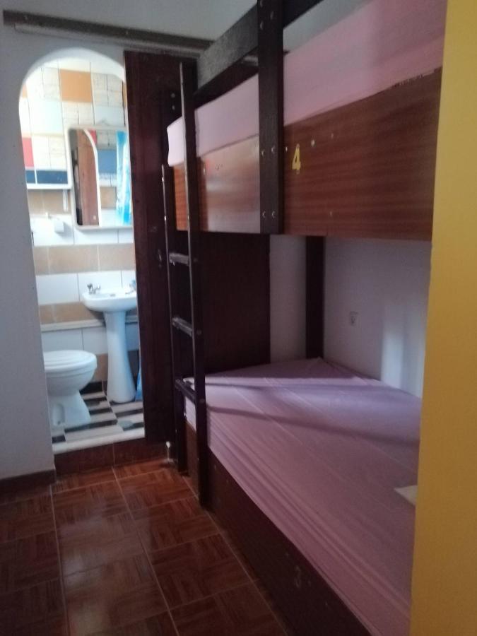 Lagos Central Hostel Ngoại thất bức ảnh