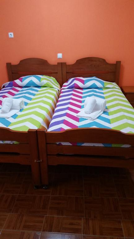 Lagos Central Hostel Ngoại thất bức ảnh
