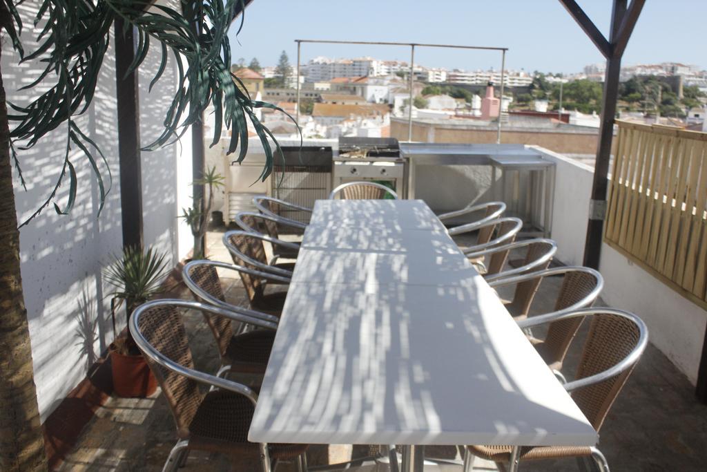 Lagos Central Hostel Ngoại thất bức ảnh